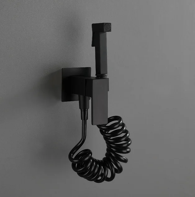 Modern Matte Black Bidet Sprayer: Stylish & Eco-Friendly Bathroom Hygiene Solution